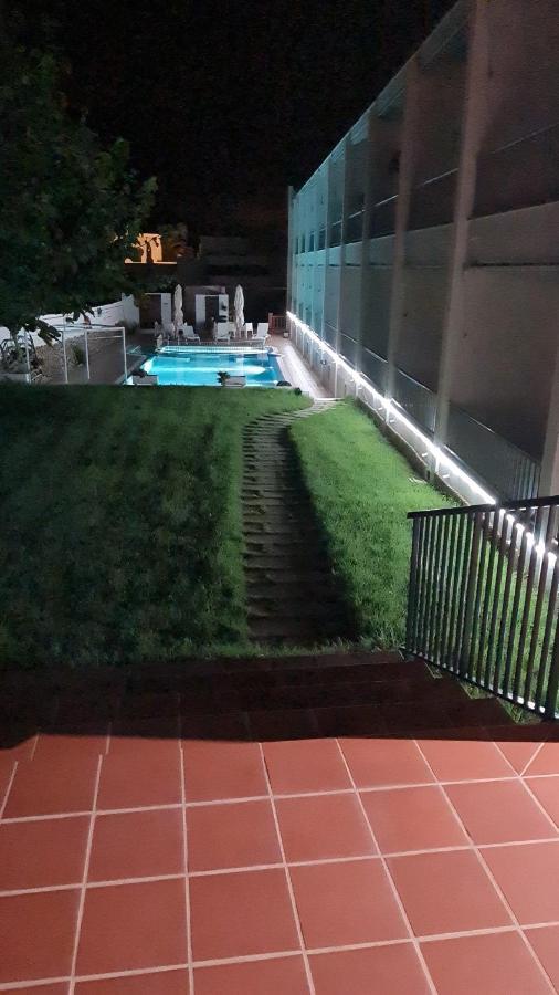 Hostal S'Algaret Форнельс Экстерьер фото